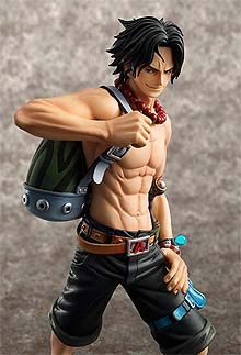 Ace du manga One Piece en figurine ultra détaillée